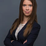 Anastasia-Kirichenko-1184-copy woman posing for a headshot inside
