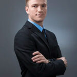 FRE-0083-copy man posing for a headshot